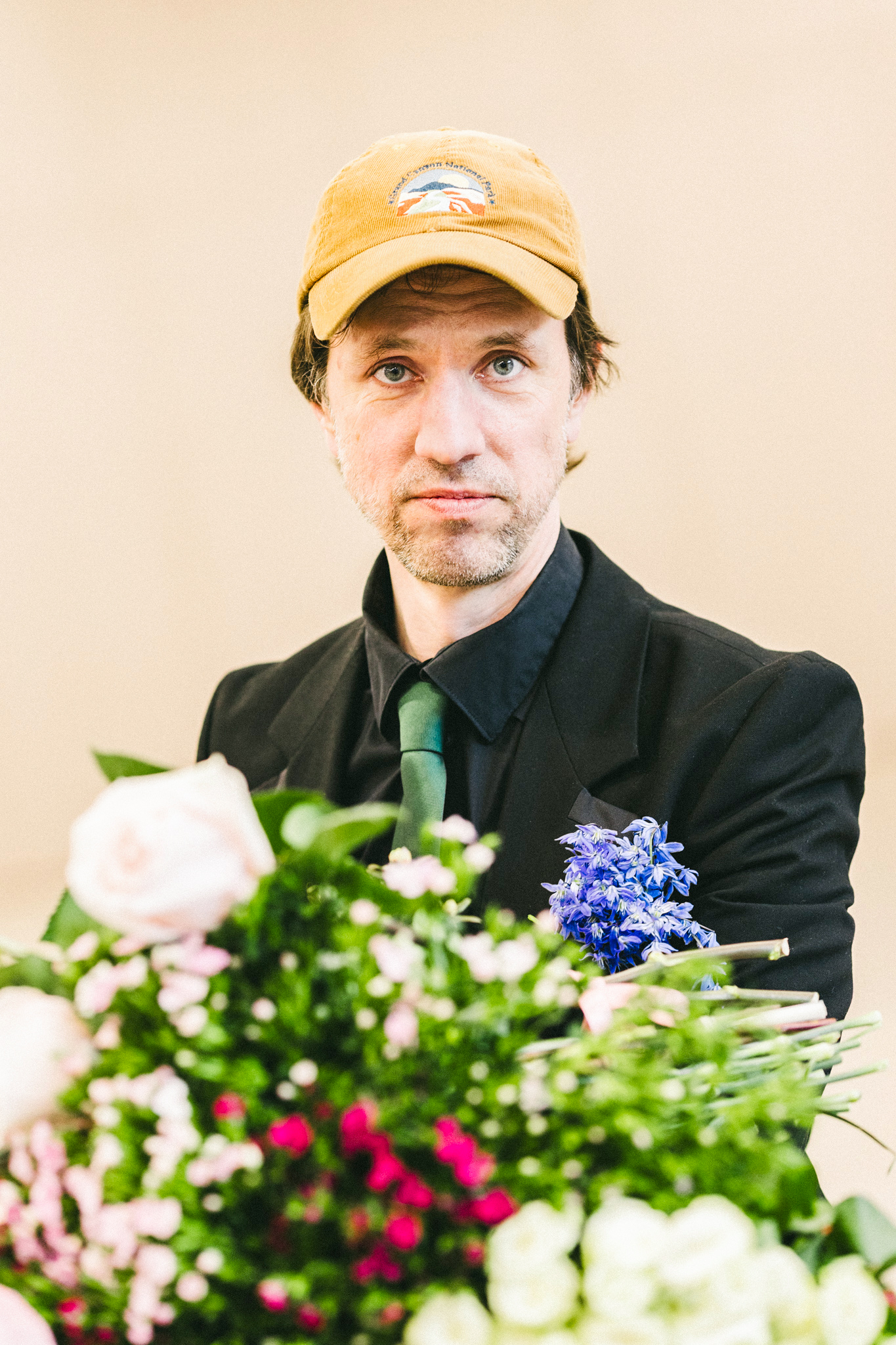 Rose center player. The wonderful paradox of the artist Ginta von Keel’s exhibition