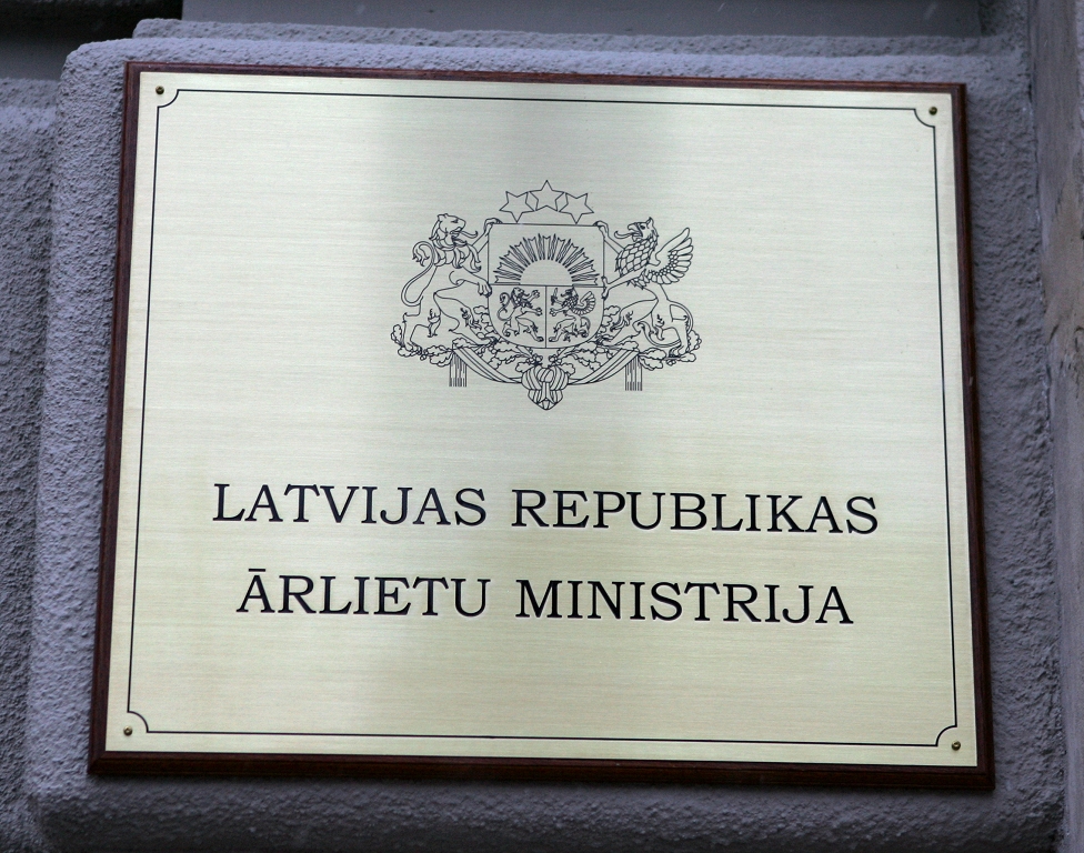 ĀM: Oficiāla atbilde no Krievijas saistībā ar pensiju izmaksas kavējumiem pagaidām nav saņemta
