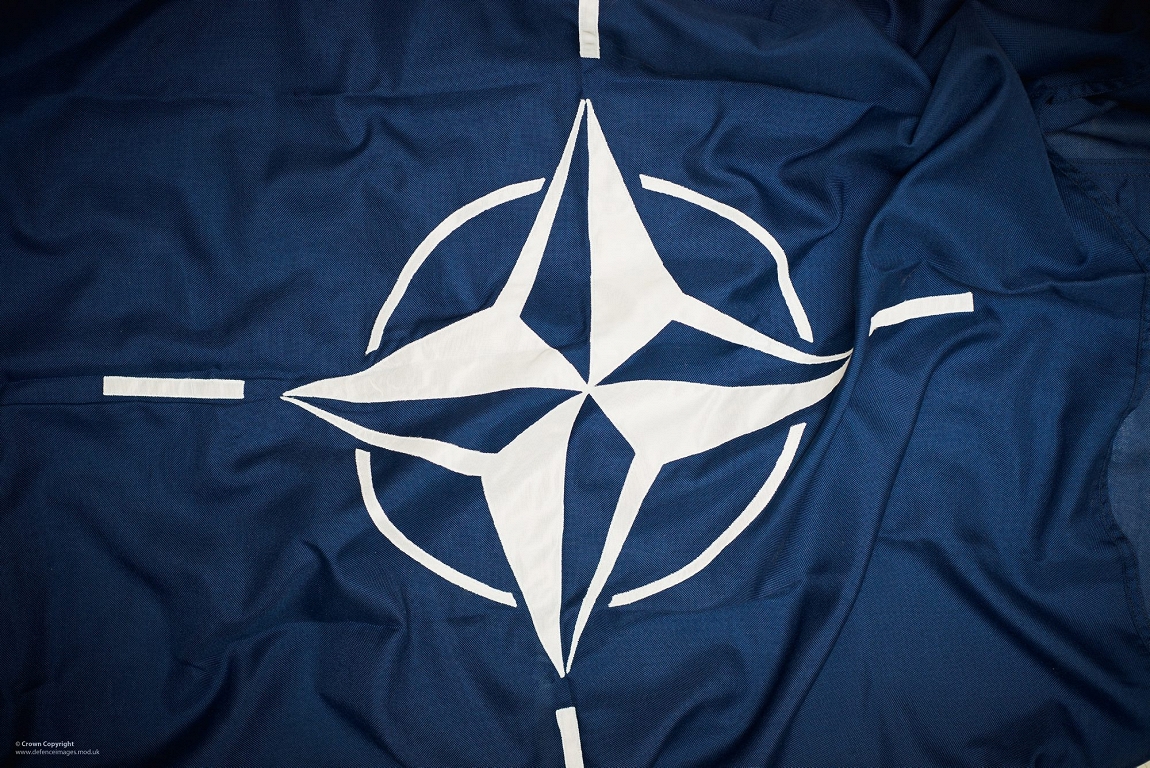 Spāņu politiķis: ES aizsardzība ir krustcelēs iespējamā ASV lēmuma dēļ par izstāšanos no NATO