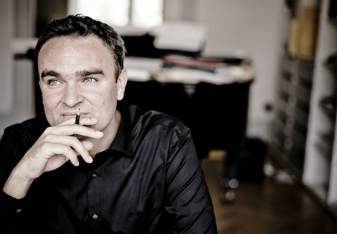 Jērgs Vidmanis atgriežas pie Sinfonietta Rīga diriģenta pults