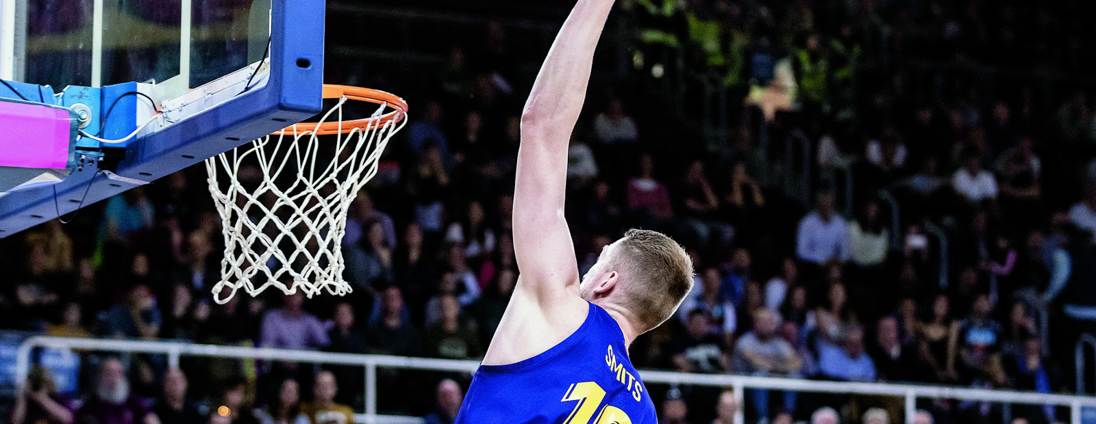 Schmidt with 15 points scored the best Barcelona victory in the ACB game / Day