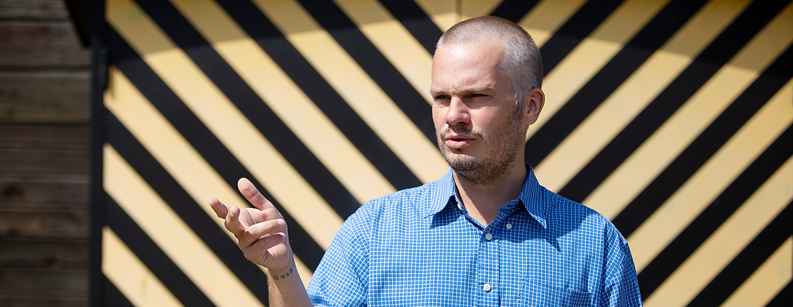 Evergreen culture container in Ventspils.  Face to face with the artist at the concert hall Latvija / Diena