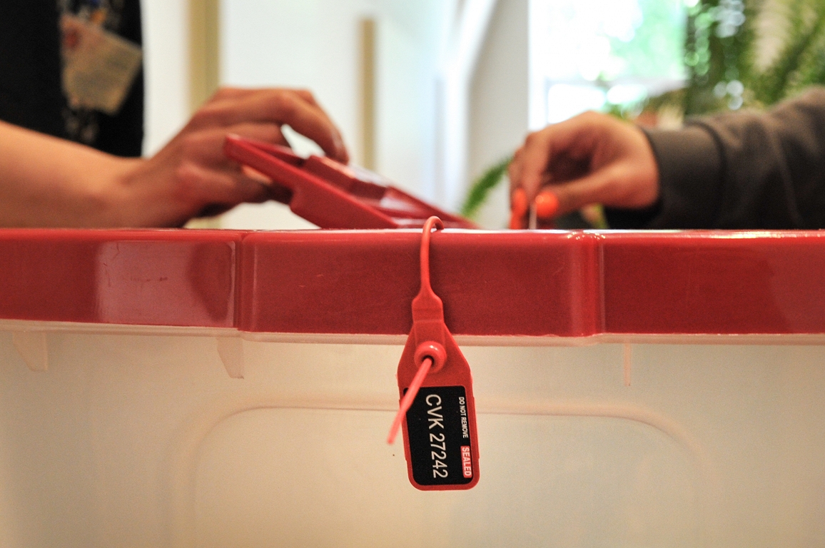 The Saeima Commission supports greater opportunities for creating polling stations abroad / day