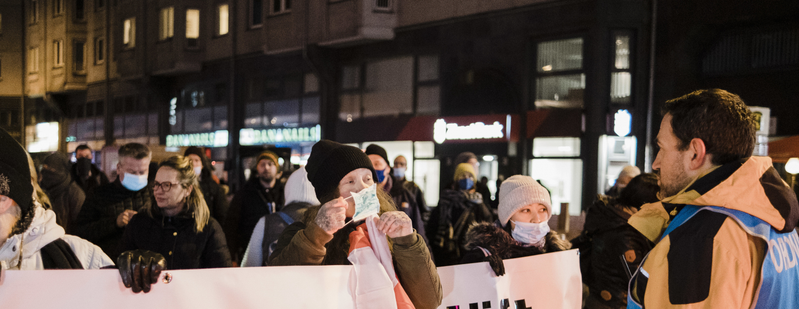 70,000 people in Germany protest against Covid-19 restrictions / Day