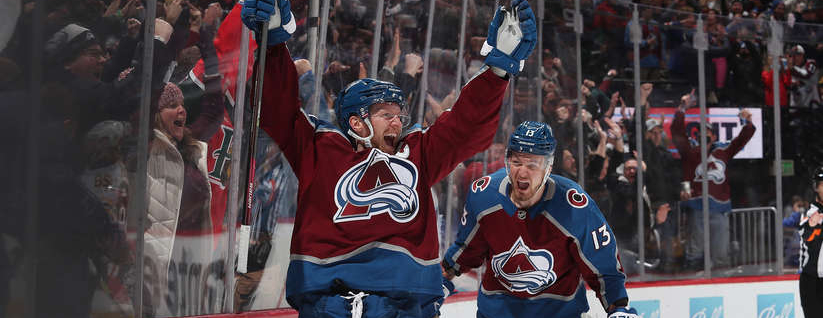 Avalanche hockey players win the 17th consecutive victory on their field / Day