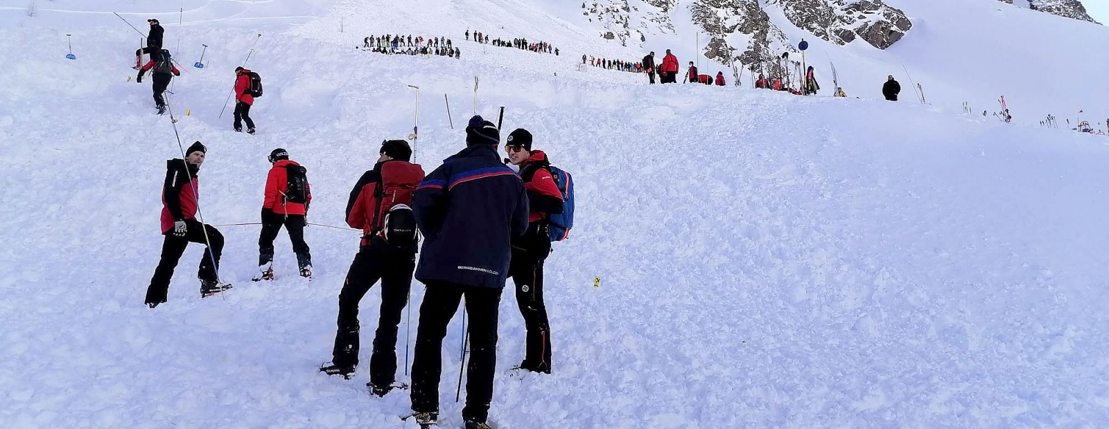 Avalanche in the Austrian Alps four deaths / Day