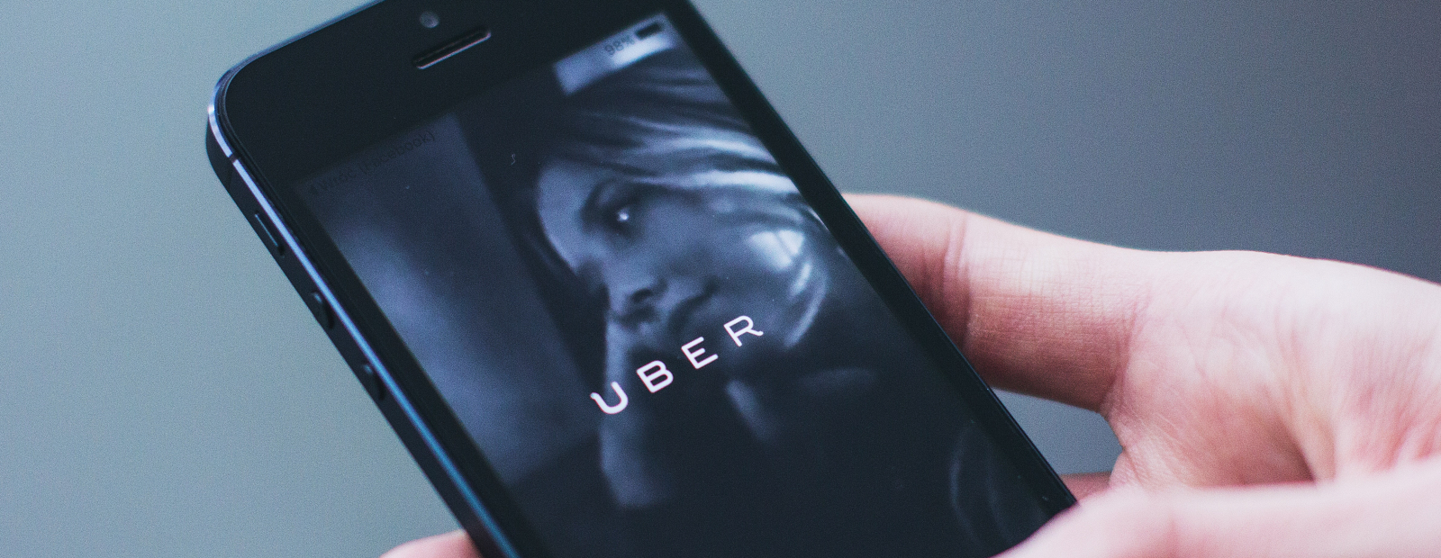 Leaked documents show the secret support of high-ranking European politicians for Uber / Diena