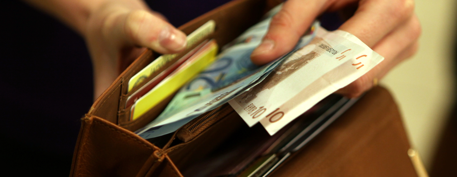 The Lithuanian government supports the increase of the minimum wage to 840 euros per month / day