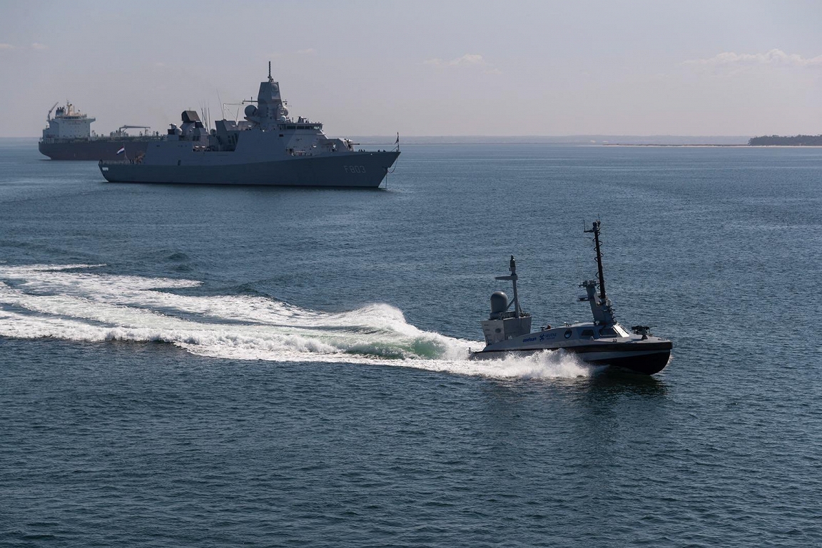 Russia increases NATO military activities in the Baltic Sea / Day
