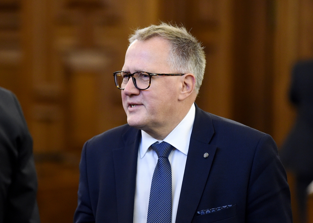 The head of the State Chancellery should be given a much greater power of attorney in the efficiency of public administration / day
