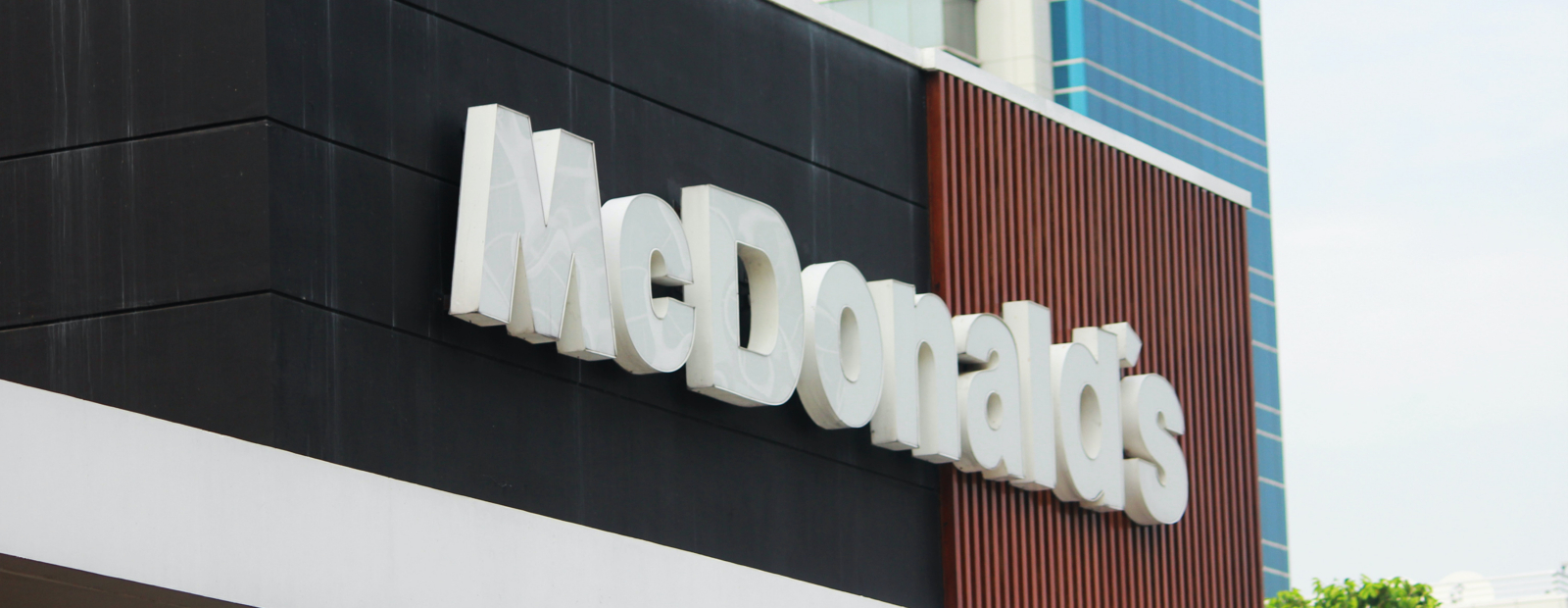 McDonald’s leaves Kazakhstan because it cannot replace supplies from Russia/Diena