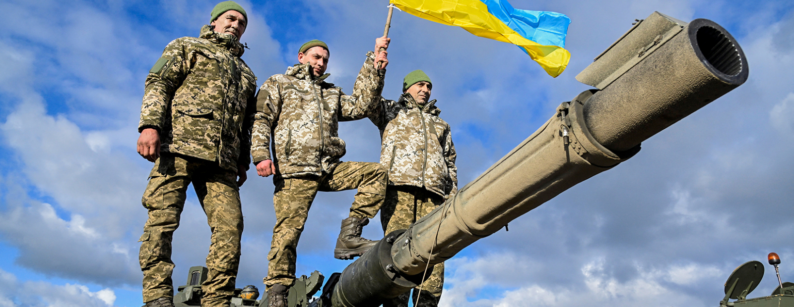 “Former CIA Director David Petraeus Expresses Optimism for Success of Ukrainian Troops”