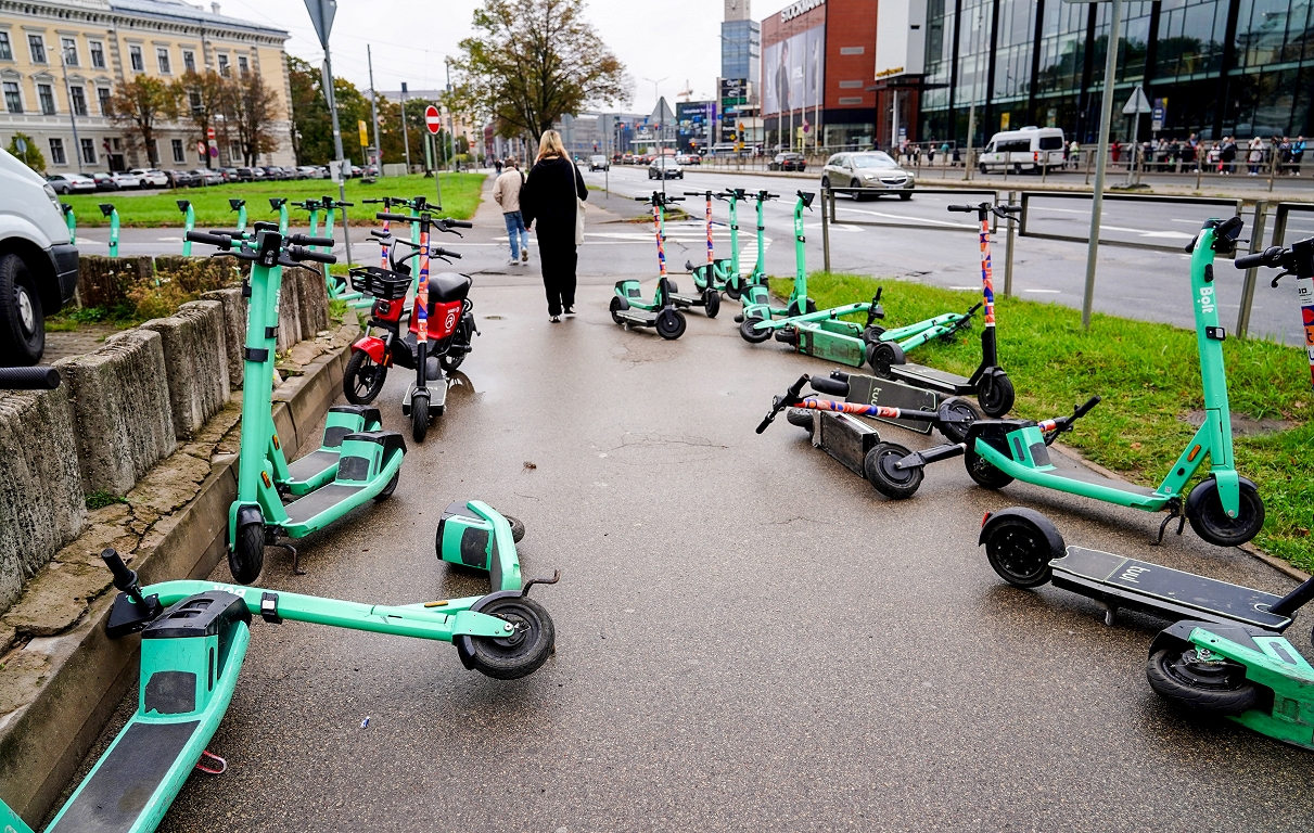Latvijā elektroskrejriteņiem no jūlija būs nepieciešama OCTA