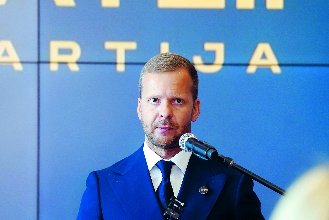 Detected for stability leader Roslikov / day