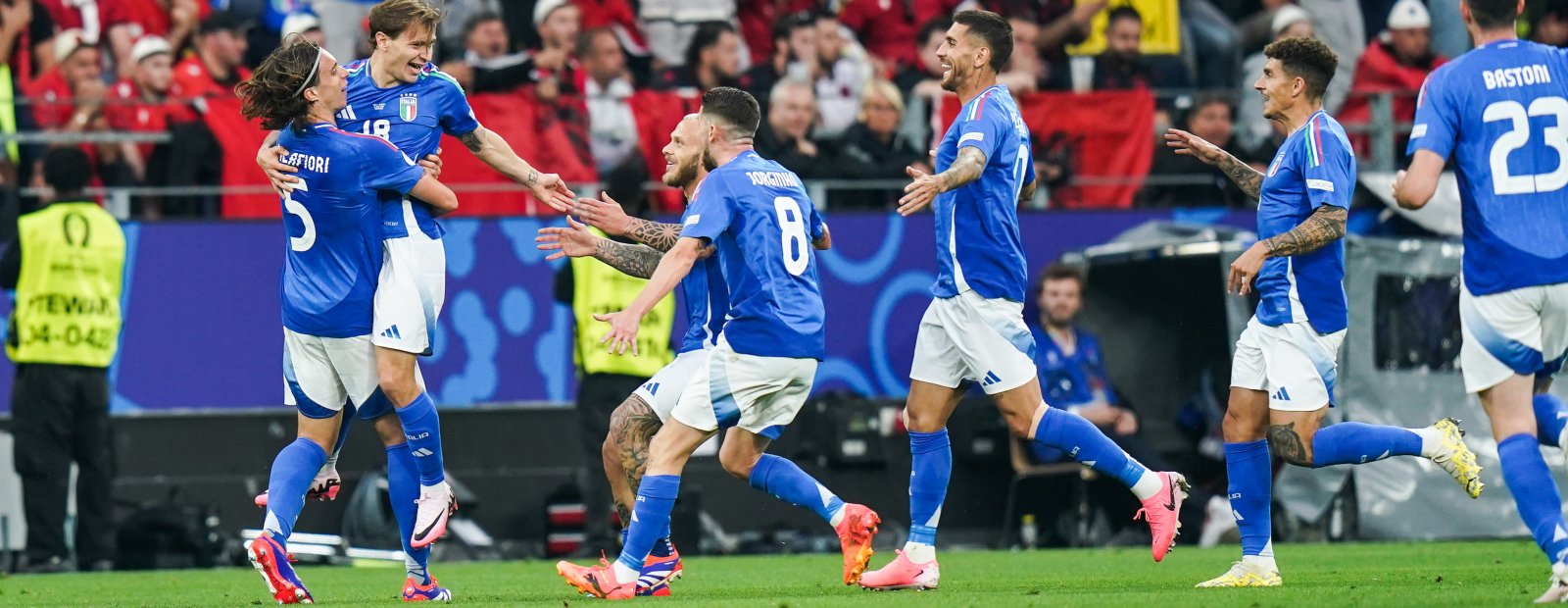Le nazionali di Italia, Spagna e Svizzera iniziano con successo la fase finale di EURO 2024 / Diena