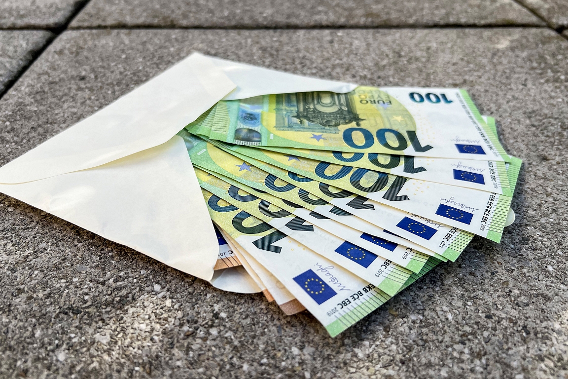 The share of the shadow economy in Latvia decreased to 21.4% / day last year