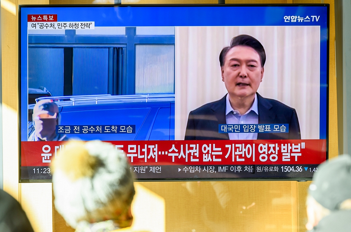 Dienvidkorejas prokuratūra prasa desmit gadu cietumsodu bijušajam prezidentam Junam