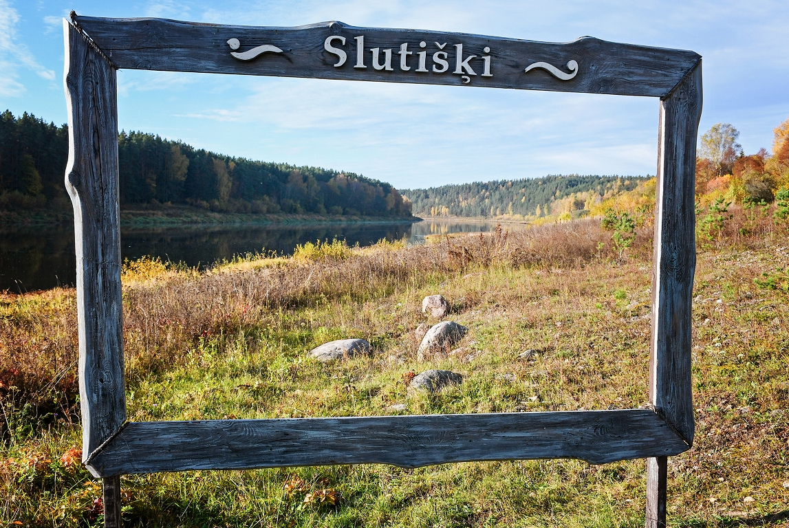 Sarakstu skaits nemainās