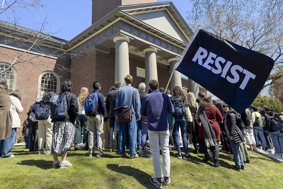 Hārvarda universitāte iesūdz ASV valdību