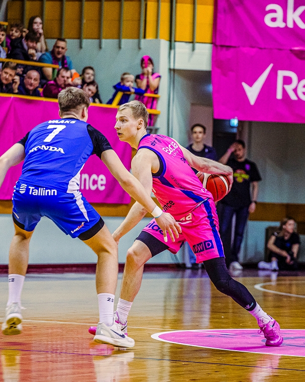 Tallinā nodrošina Rīgas finālu