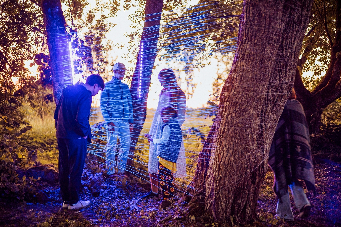 To be surrounded and permeated. Sound Manor 360 invites to spatial sound sessions and concerts / day