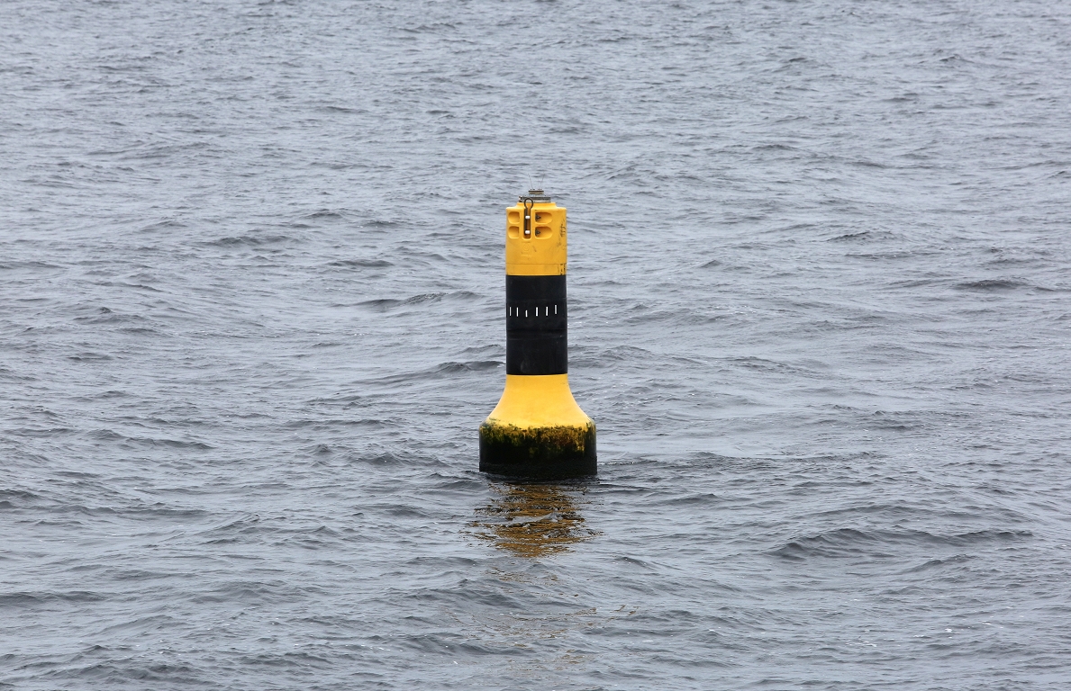Russian Navy has stolen the buoy / day of the wave measuring of the University of Estonia