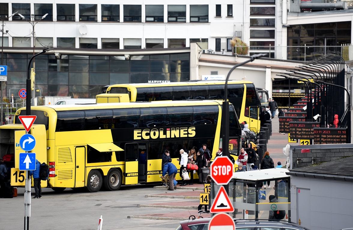 Bus Moscow-Riga passenger open illness with measles / day