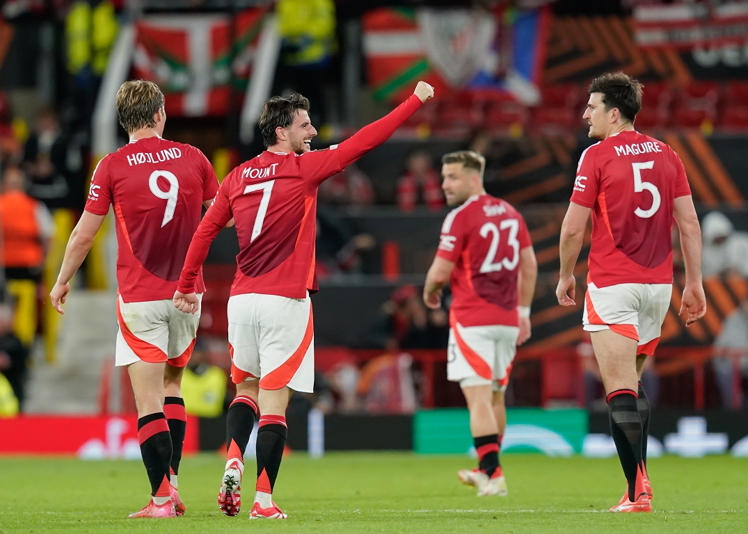 Manchester United and Hotspur two England clubs will fight for victory in the UEFA European League / Day