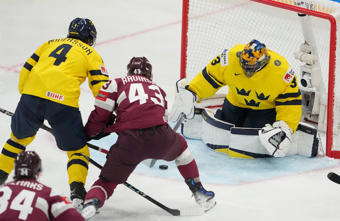 Latvian hockey players lose to Sweden’s team / day at the World Cup after the second period with 0: 2