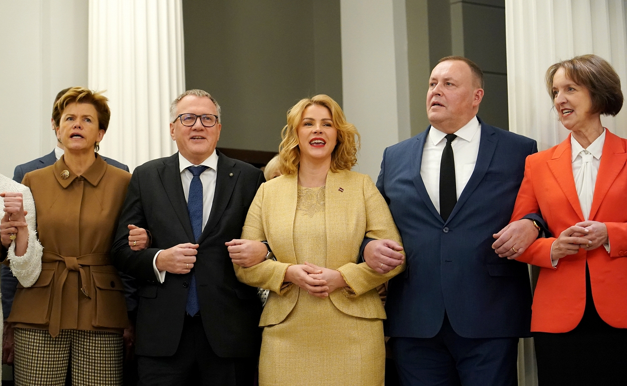 The salary paid to the ministers last year increased by more than 91,000 euros / day