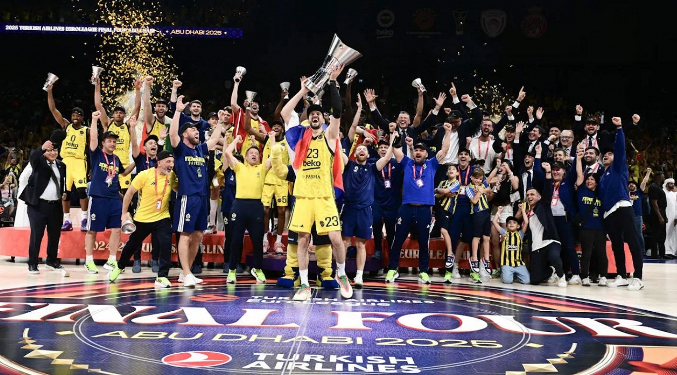 Fenerbahce, represented by Jagar, wins the Euroleague Championship title / Day
