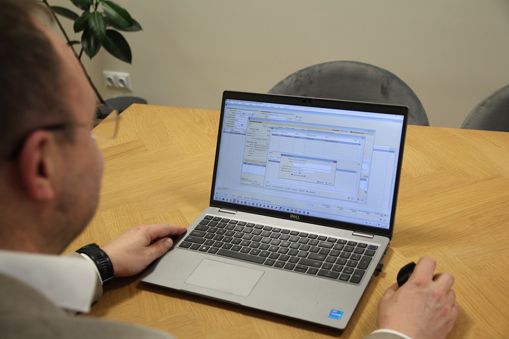 Half of Latvian companies are unable to prepare and send e-invoices / day