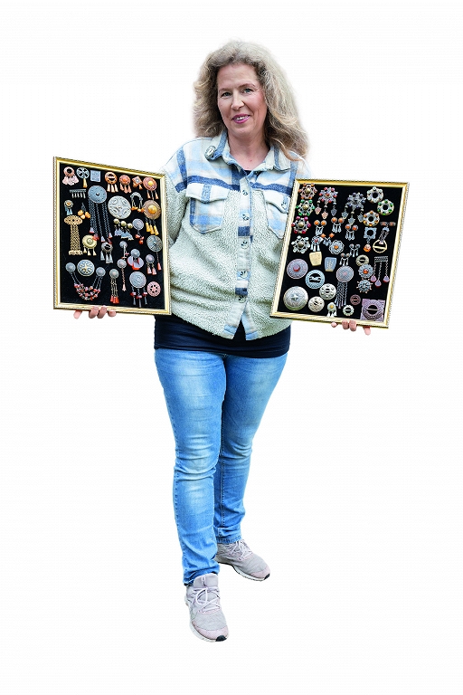 Brooch science discoveries / day