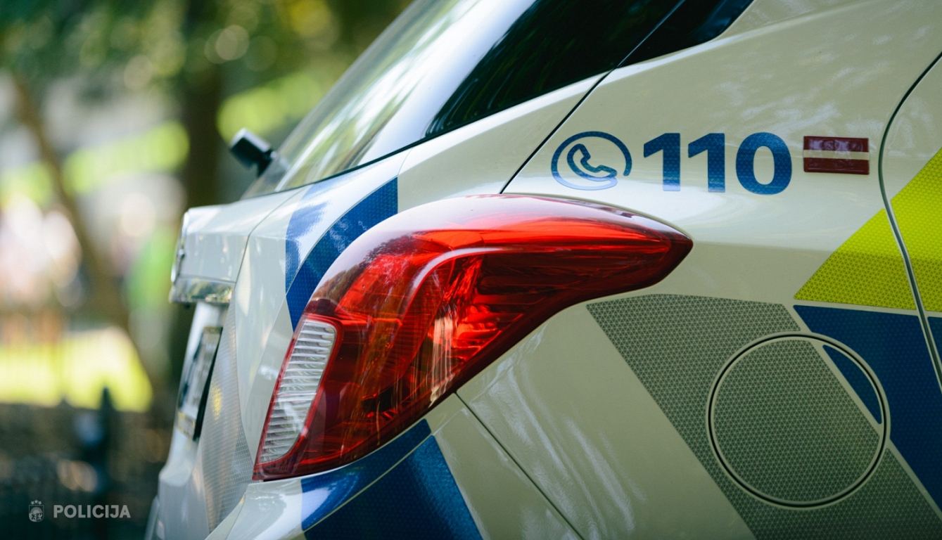 Aizdomās par slepkavību Bauskas novadā apcietināti divi vīrieši