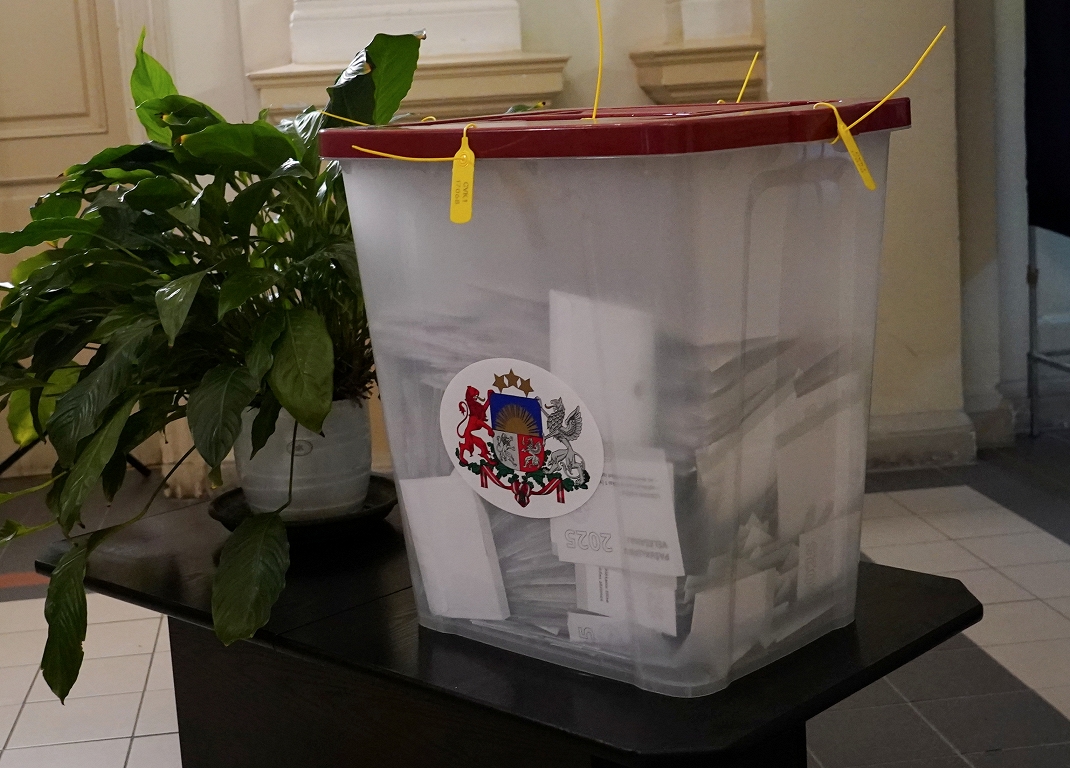 The biggest voter activity was in Adazi county, the smallest