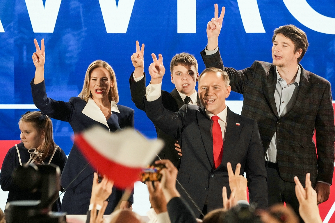 Poland has elected a conservative president / day