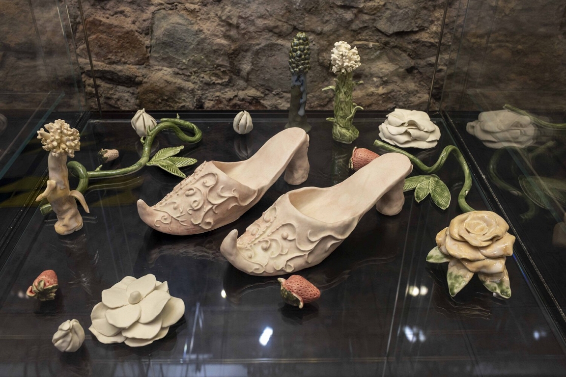 Rīgas Porcelāna muzejā atklātas divas jaunas izstādes