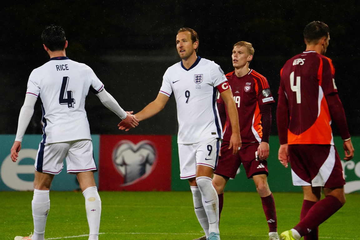 Latvijas futbolistiem sagrāve Pasaules kausa kvalifikācijas turnīra mačā ar Angliju