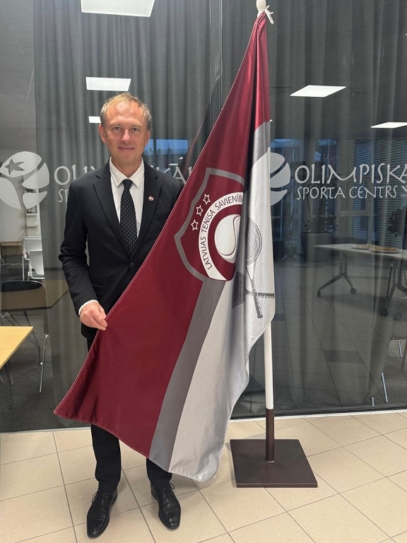 PSKUS Neiroķirurģijas klīnikas vadītājs Valeinis ievēlēts Tenisa savienības prezidenta amatā