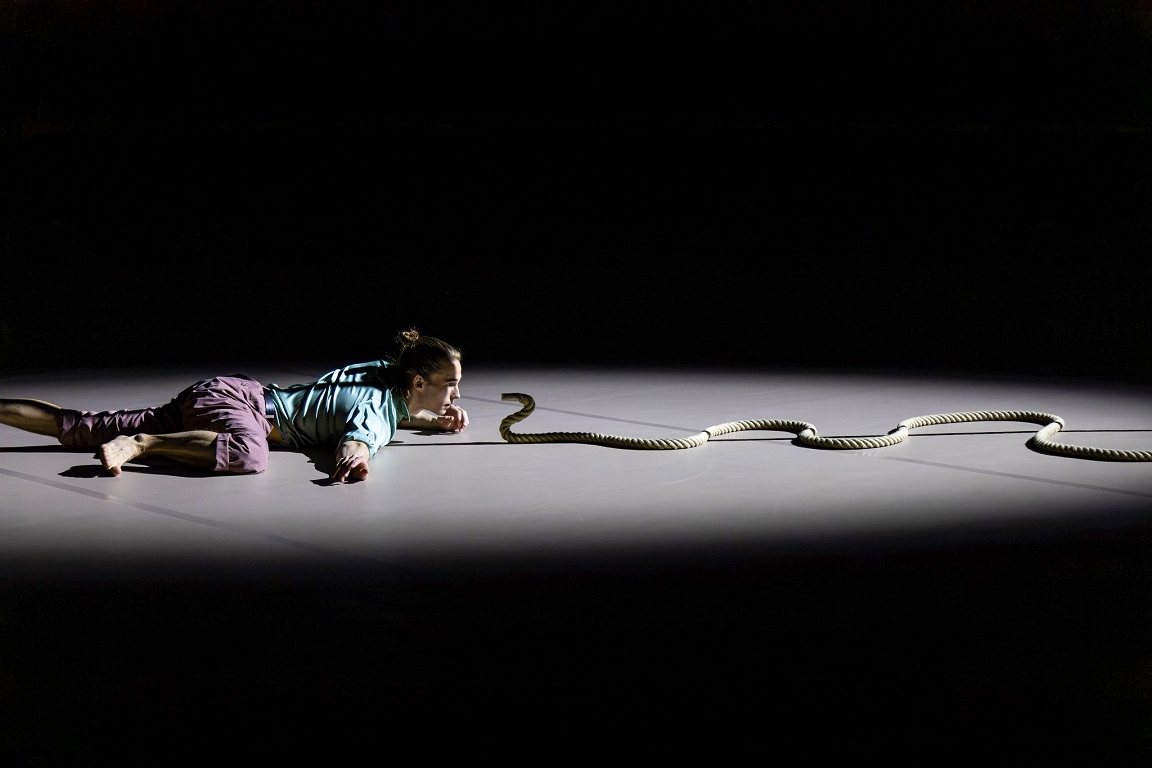 Tiekšanās vienam pie otra un tiekšanās prom. Saruna ar horeogrāfu Artūru Nīgali