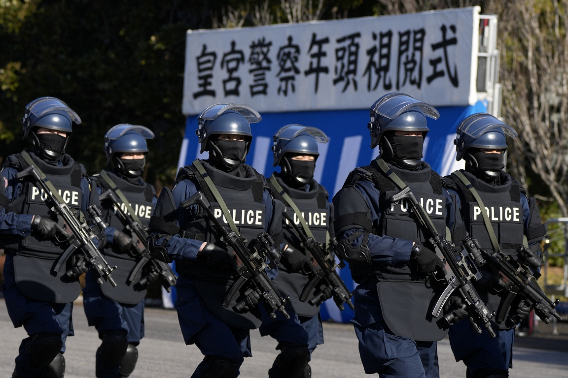 Japānā uzbrukumā ar nazi un ķīmisku vielu 15 cietušie