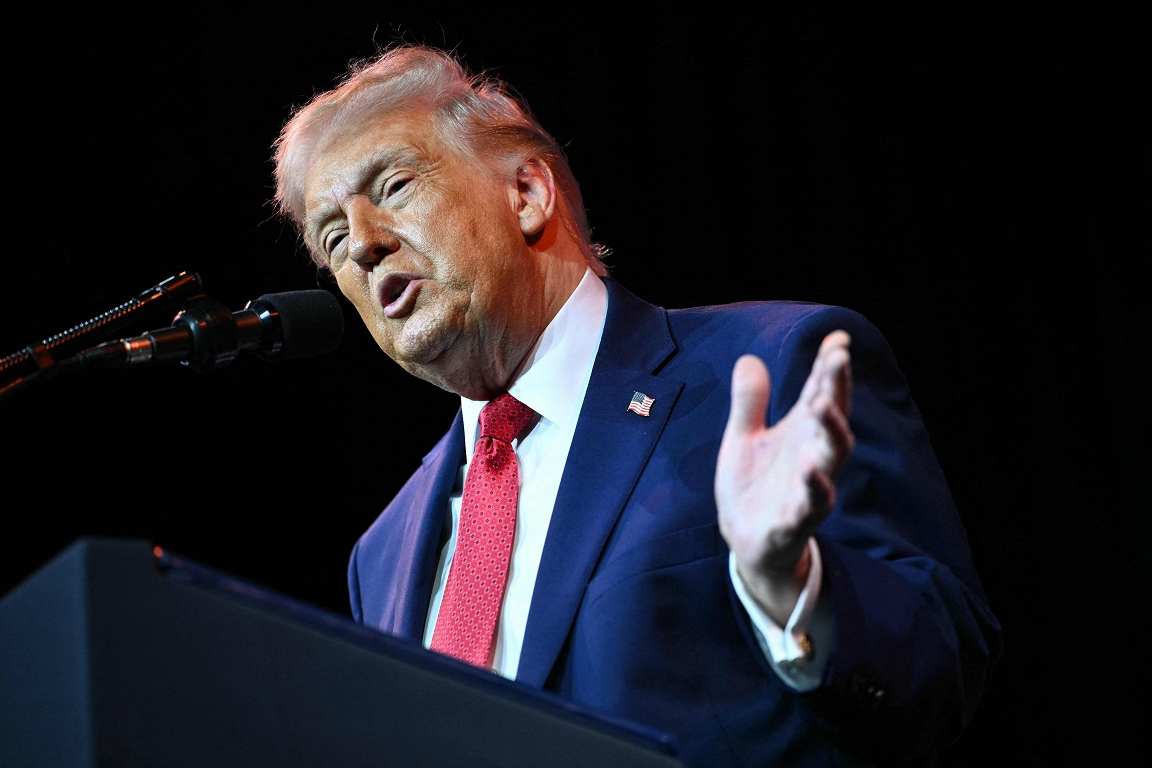 Tramps iesaka citām valstīm "doties iegūt savu naftu" uz Hormuzu