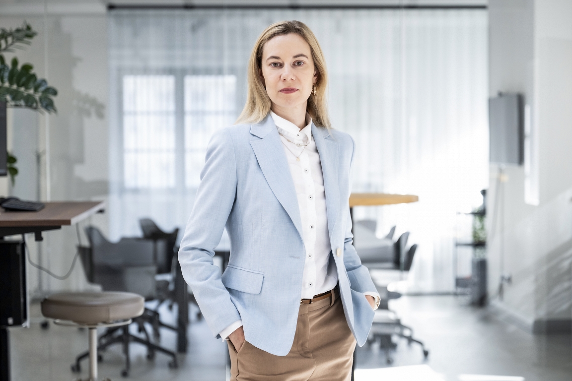 Notiek ļoti lēnām