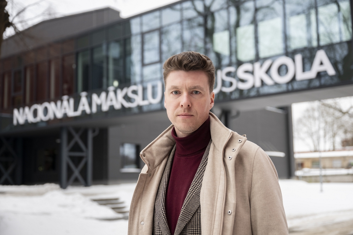 Visu izšķir vadības stils. Intervija ar Nacionālās mākslu vidusskolas direktoru  Artūru Cingujevu