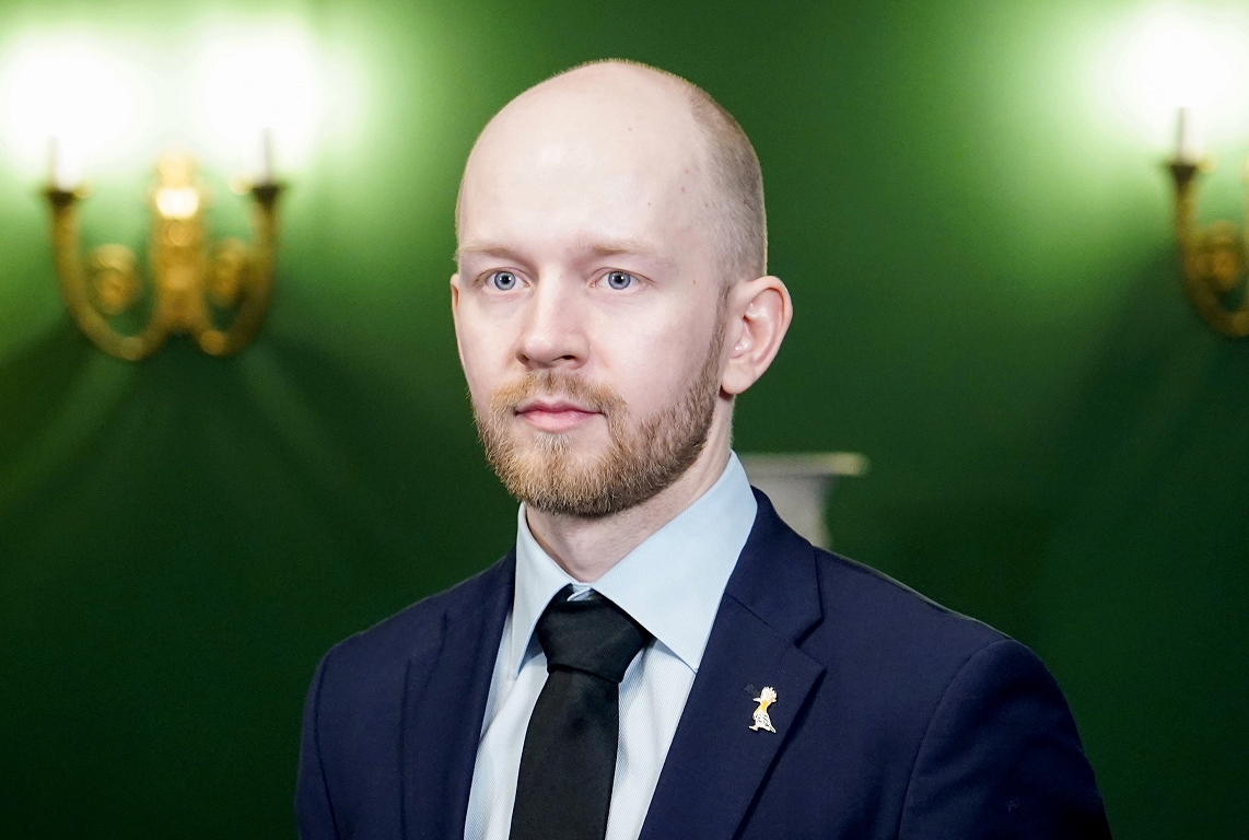 Mēs jau strādājam tehniskā valdībā