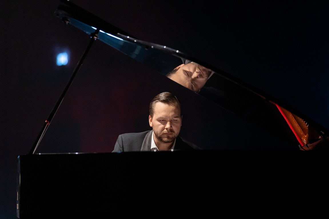 KDi iesaka: Vēstījums par lielu cilvēcību