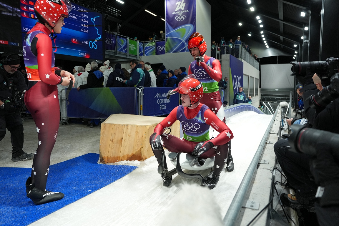 Latvijas kamaniņu braucēji paliek bez godalgas komandu stafetē