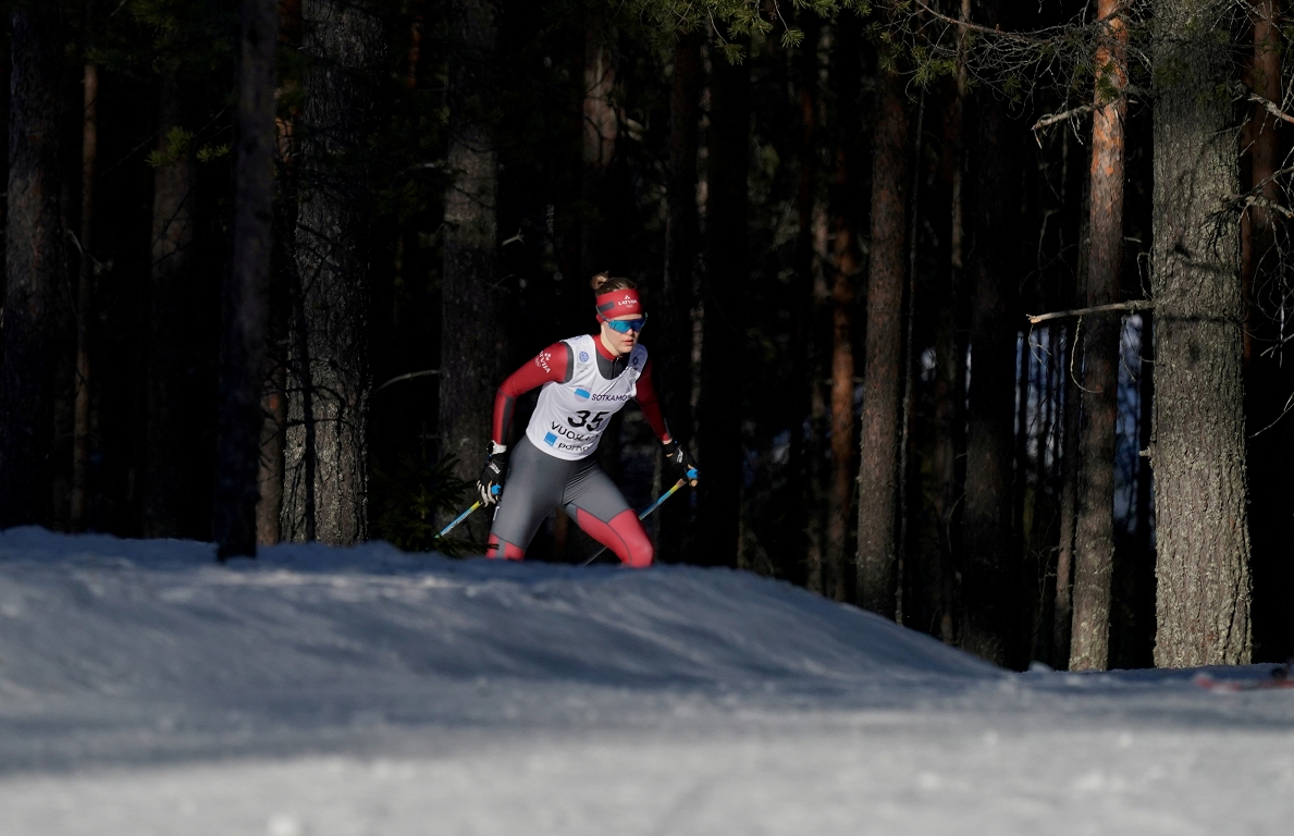 Latvijas slēpotājām neizdodas pārvarēt kvalifikāciju sprinta klasikā