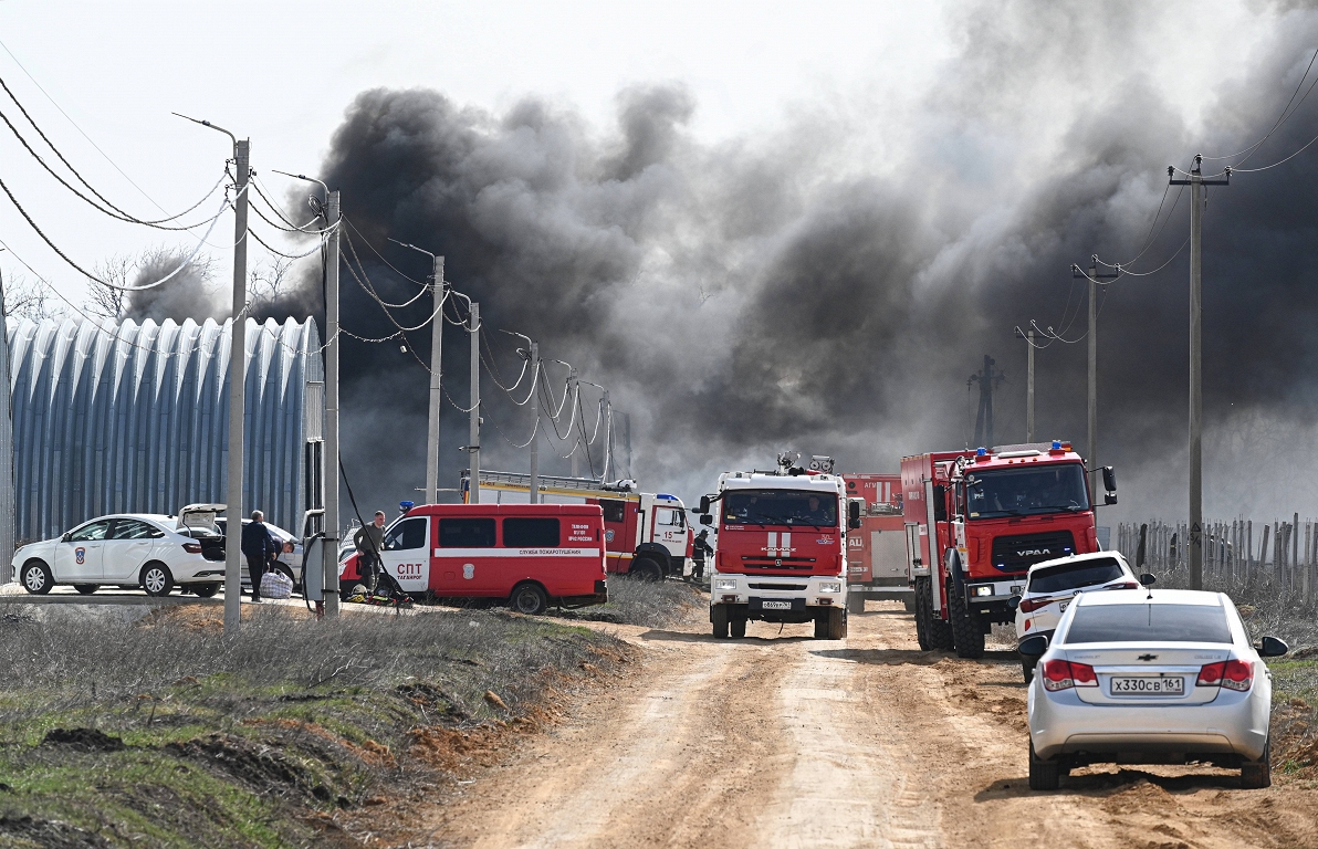 Ukrainas droni uzbrukuši vienai no Krievijas lielākajām naftas pārstrādes rūpnīcām