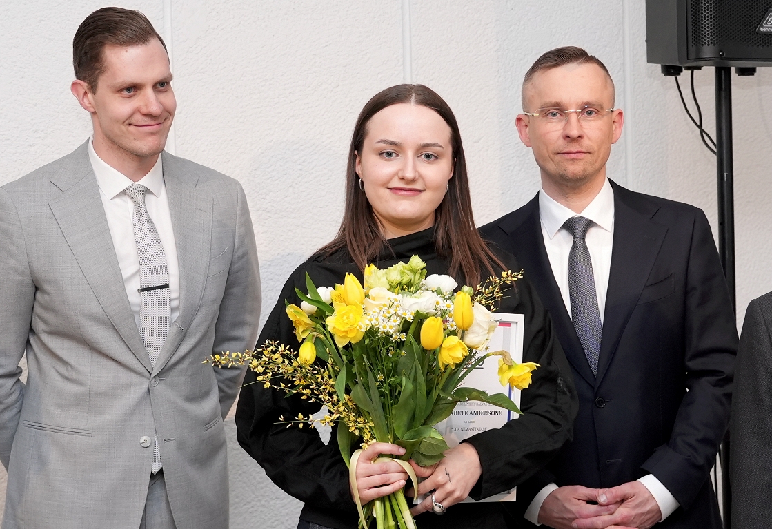 Foto: BDO Jauno mākslinieku balvu iegūst māksliniece Elizabete Andersone